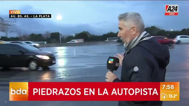 El móvil de A24 mostró cómo quedó la camioneta tras el impacto