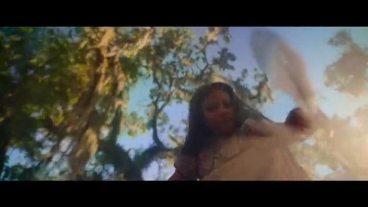 La chica salvaje, tráiler oficial