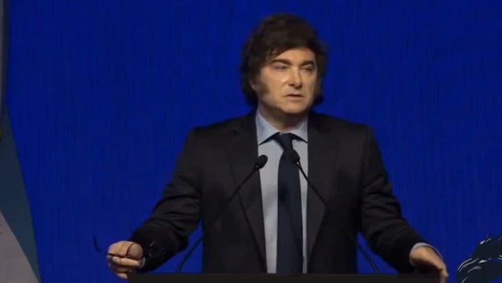 Javier Milei se distanció de Victoria Villarruel y afirmó que Isabel Perón hizo un “espantoso Gobierno”