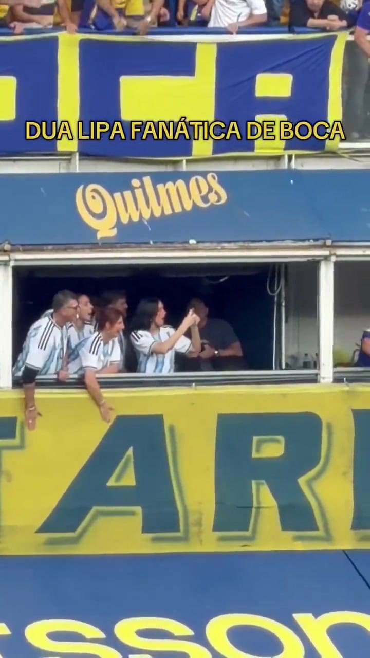 Dua Lipa disfrutó de una nueva edición del Superclásico