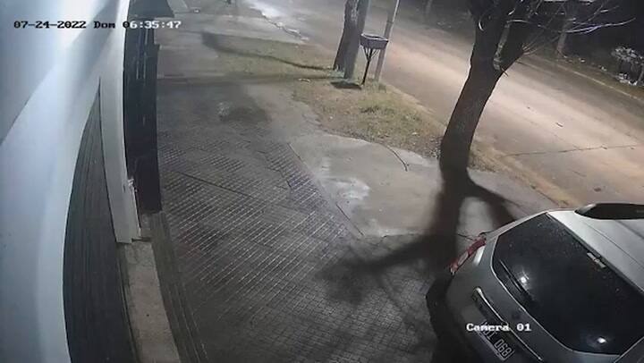 La banda que asaltó y mató a un gendarme apedreó un vehículo instantes antes del crimen