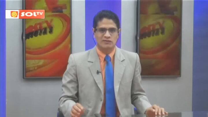 En Perú, una niña que estudia en una caja de cartón mientras su papá trabaja sueña con ser abogada