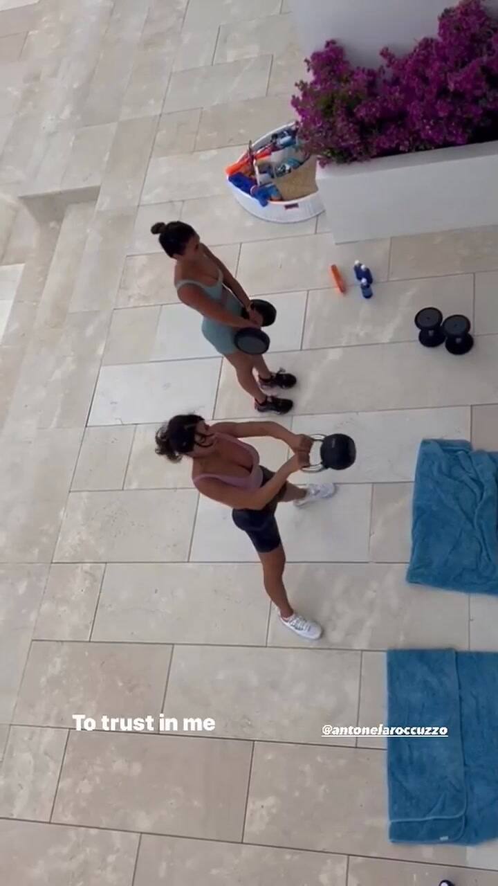 Antonella Roccuzzo entrenando