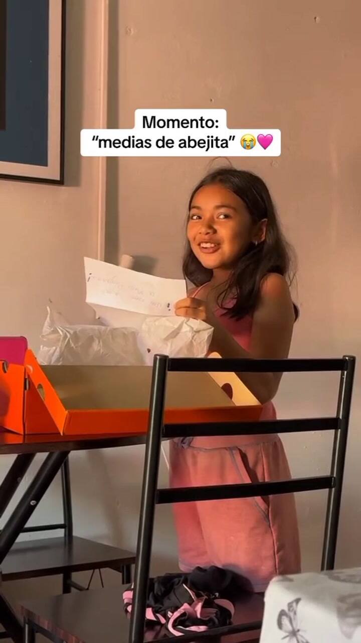 Niña llora tras saber que conocerá a Messi