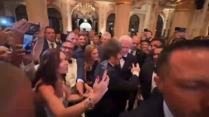 Así fue la llegada del Presidente Javier Milei a Mar-a-Lago para participar de la cena de gala del CPAC en Miami