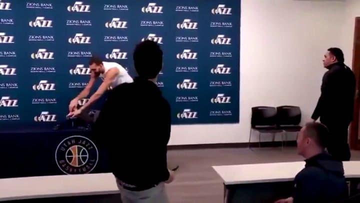 El 'chiste' poco feliz de Gobert, el jugador infectado que llevó a la decisión de suspender la NBA