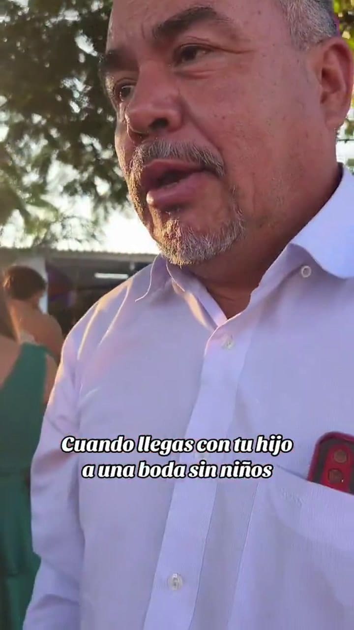 Fue invitada a una boda y no pudo ingresar por ir con su hijo