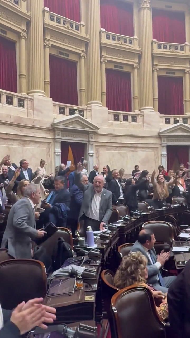 Los diputados que le cantaron a Karina Milei en el Congreso