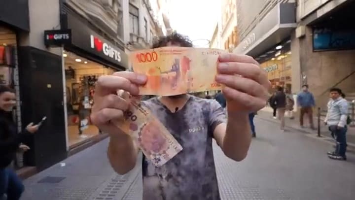 Internaron de urgencia al youtuber Luisito Comunica: “Es un poco grave”