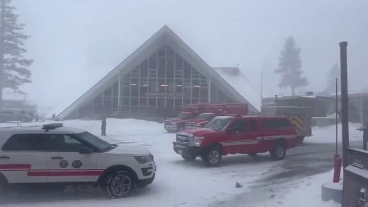 Rescatistas laboraron por horas en Palisades Tahoe