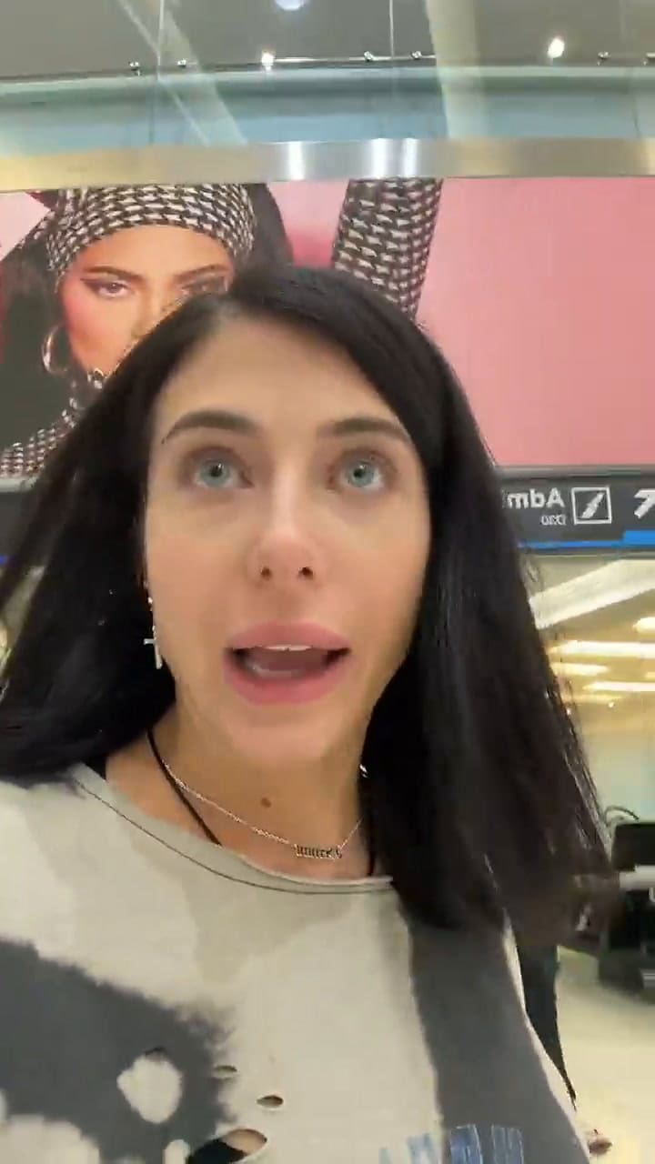 Una influencer argentina se quejó de su experiencia en el aeropuerto de Miami y abrió la polémica