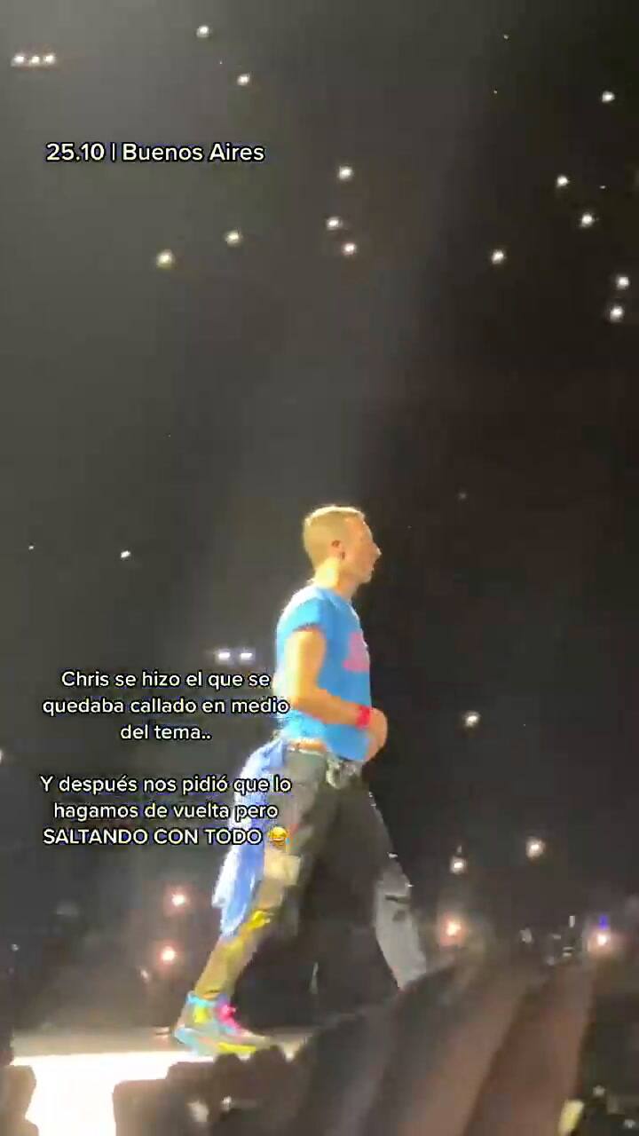 Chris Martin frenó el show durante 'Sky full of stars' (Video: TikTok @inspiracionymomentitos)