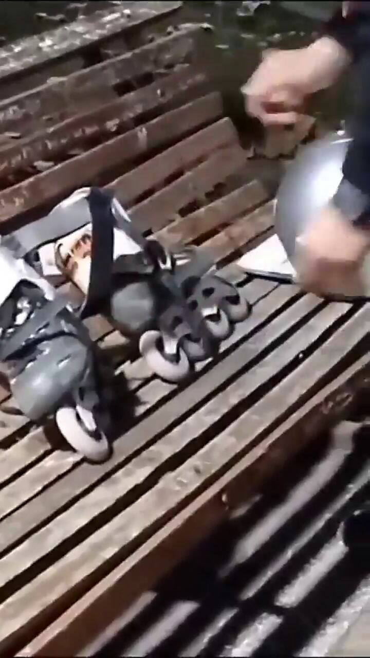 Andaba en rollers por las calles de Gualeguaychú y ahora deberá pagar una multa