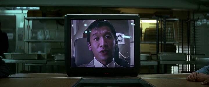 A lo largo de la película, el Guasón es un misterio y nada se sabe nada de él - Fuente: Youtube