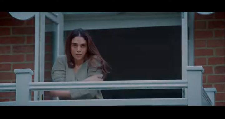 Mira, la Chica Del Tren (2021), tráiler oficial