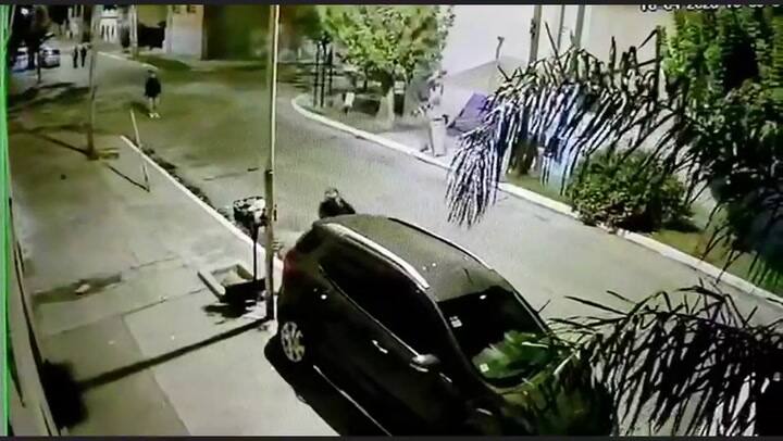 Así le robaron la camioneta a un vecino de La Tablada