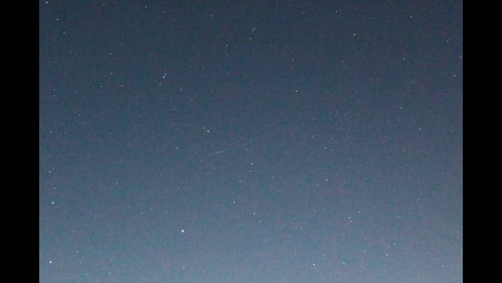 La imagen de un meteorito subida por una astrónoma fue vista por Twitter como de 'contenido íntimo'