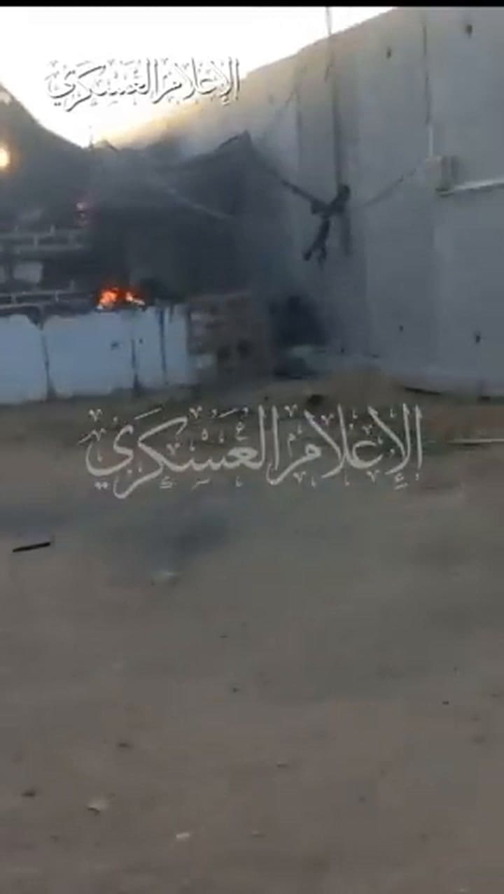 Las brigadas al-Qassam entran en una de las bases israelíes cerca de Rafah