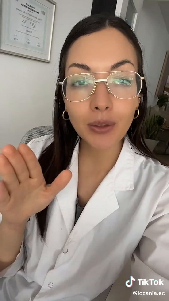 El truco de una influencer para eliminar las ojeras