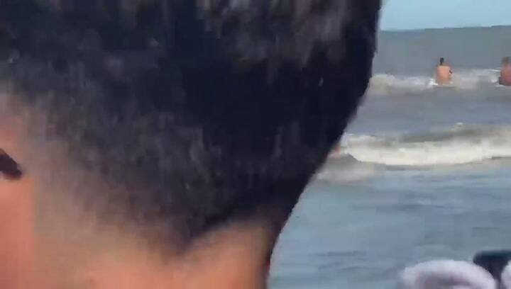 El momento en el que rescatan a Mariano de la Canal: Twitter Angel de Brito