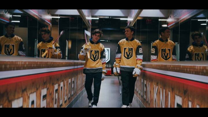 Franco Colapinto y Alex Albon probaron suerte en el hockey sobre hielo