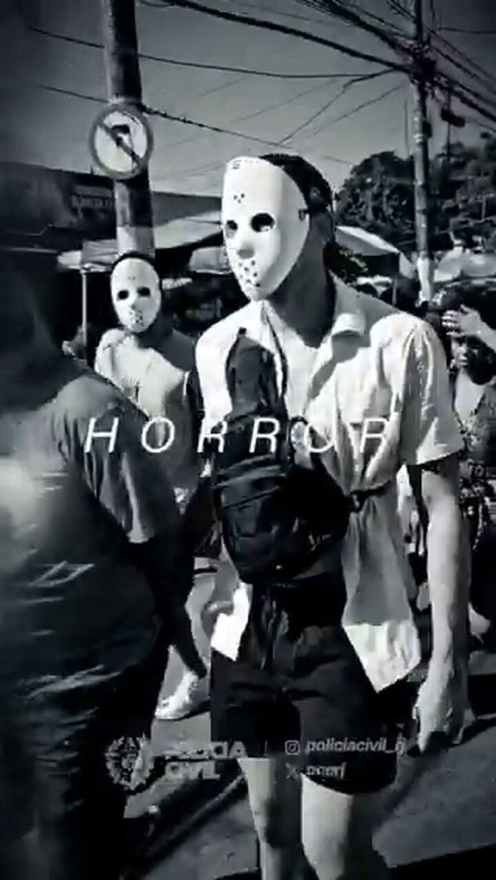 Policías disfrazados en Brasil