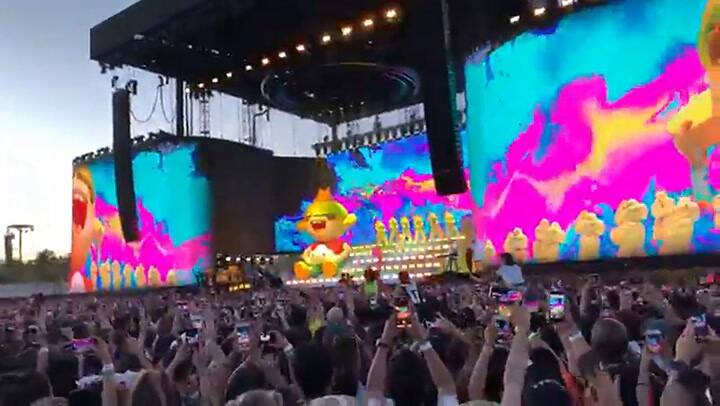 J Balvin - Machika / Con Altura ft Rosalia - en vivo Coachella 2019