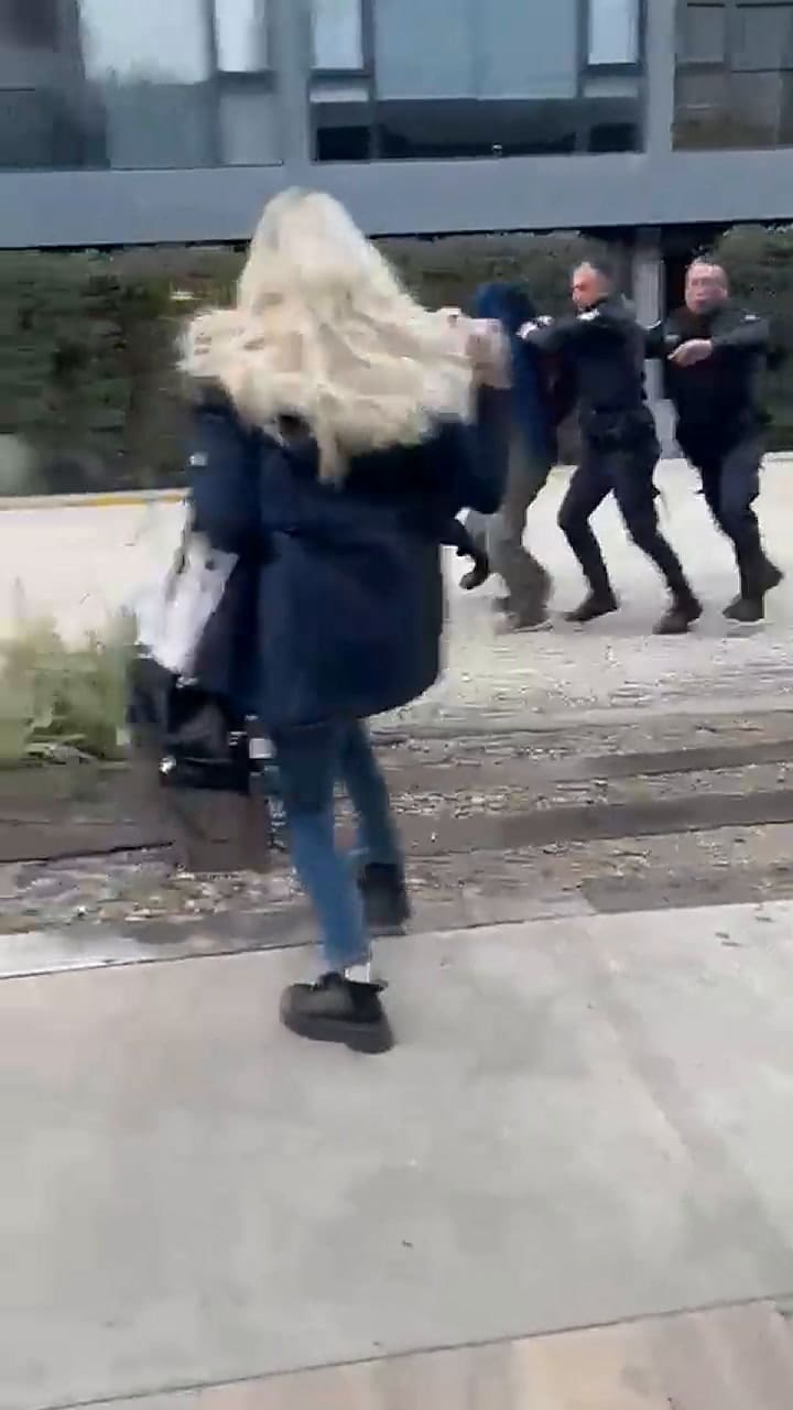 El sospechoso fue detenido cuando intentó suicidarse