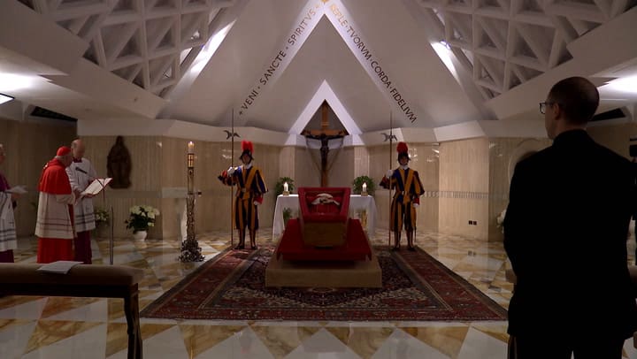 El rito de constatación de muerte del papa Francisco