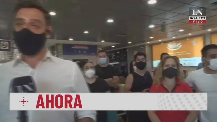 Venezolanos varados en el aeropuerto de Ezeiza