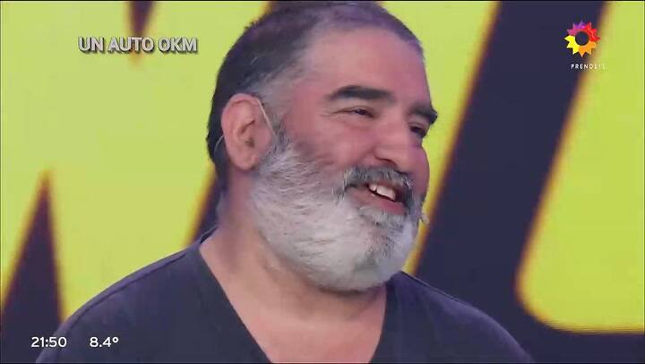 Un participante de Los 8 escalones conto que fue cura y revelo por que dejo el sacerdocio