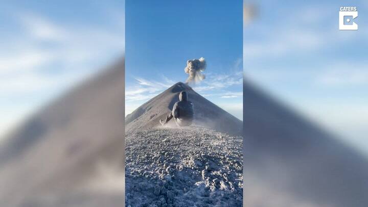 Un hombre capturó el momento exacto en que un volcán entró en erupción - Fuente: YouTube