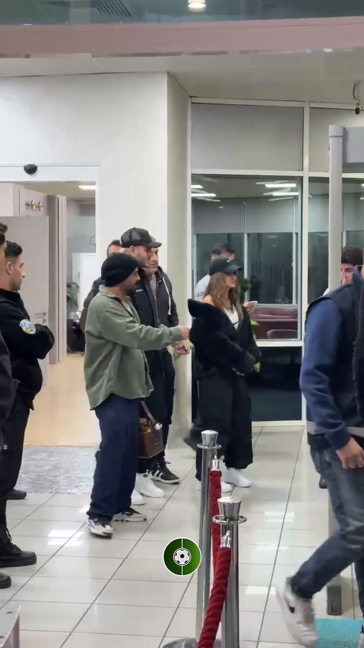 Así llegaban Mauro Icardi y La China Suárez a Turquía