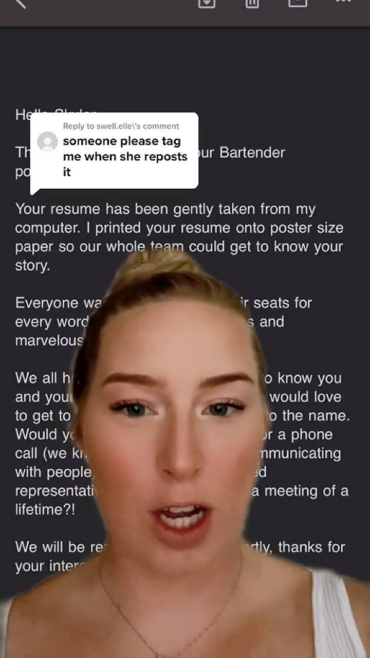 Skylar se mostró sorprendida al recibir la respuesta al envío de su CV