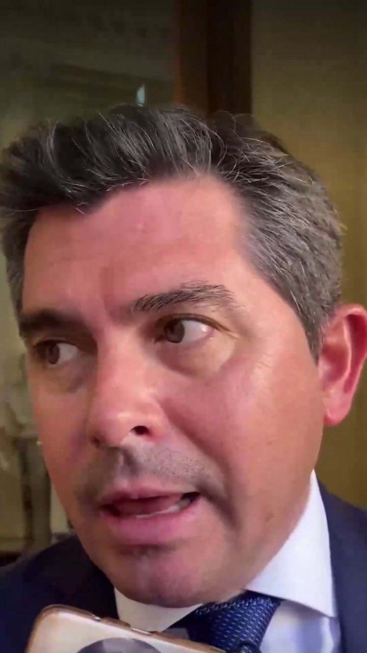 El gobernador de San Juan, Marcelo Orrego, tras reunirse en la Casa Rosada con Manuel Adorni y Diego Santilli