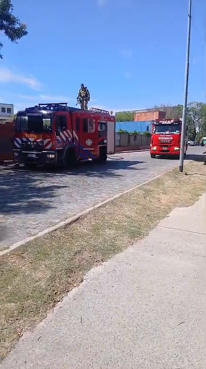 Incendio en un depósito de la Policía Federal