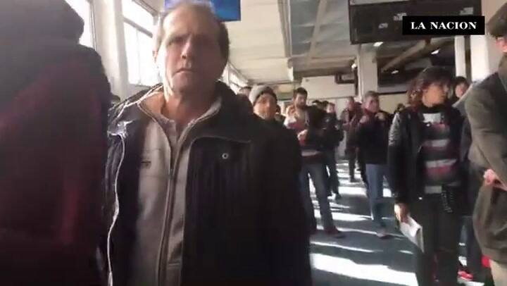 Compras en el exterior: así es la fila que se forma en la Aduana