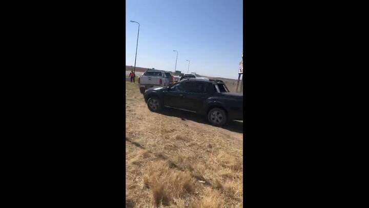 Productores pasaron sobre un control en La Toma/Punilla