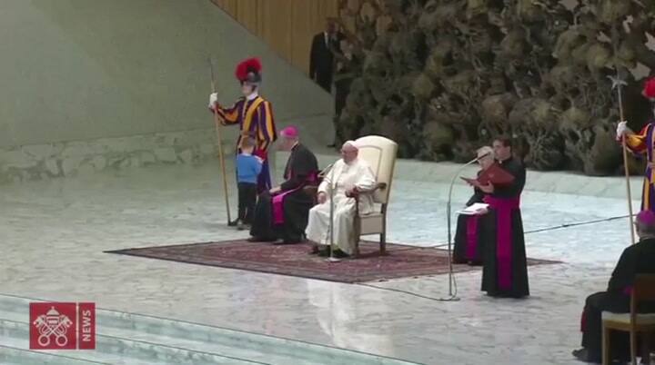 Un chico argentino autista protagonista de la audiencia general del Papa de hoy - Fuente: Vatican Ne