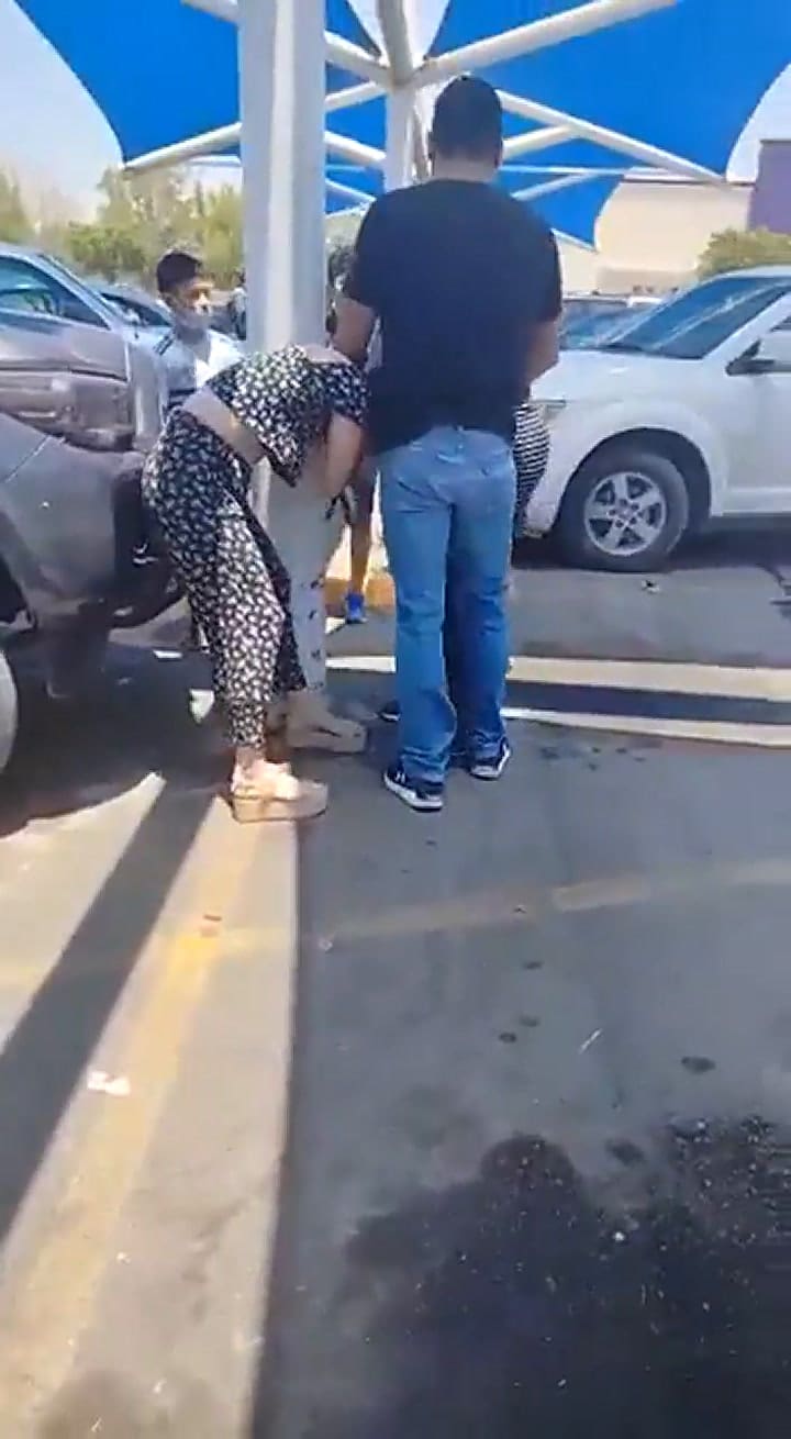Se arma batalla campal en un supermercado de México por una infidelidad