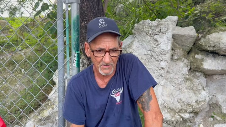 La dura vida de un migrante cubano que lleva 27 años en la calle