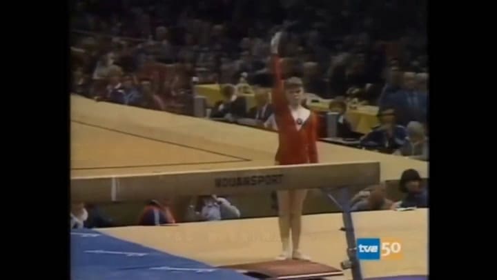 Helena Mukhina, la gimnasta rusa que cambió para siempre la gimnasia (Video: YouTube)