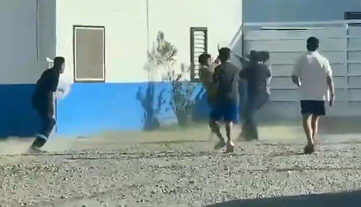 Inspectores de tránsito y conductores, a las trompadas por una infracción