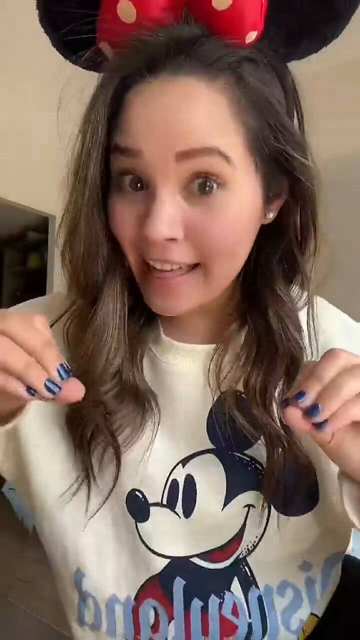 La tiktoker de viajes ofreció su opinión sobre Disneyland