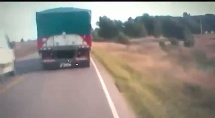 Casi provoca una tragedia en la ruta 51