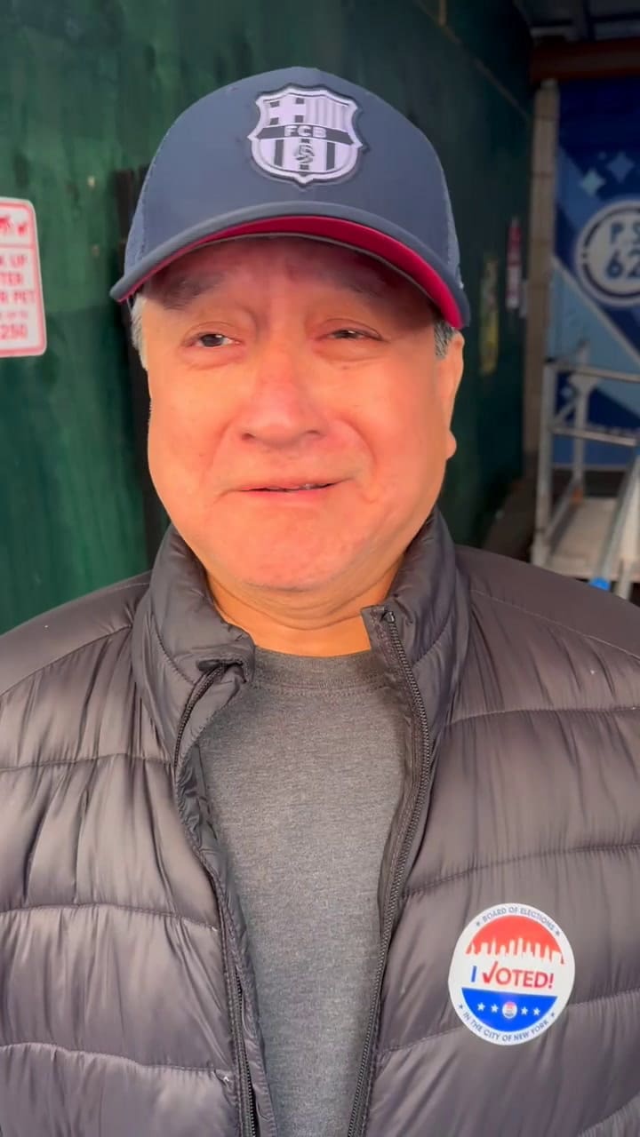 Es ecuatoriano y apuesta por Mamdani en Nueva York: "Tiene que resolver los problemas"