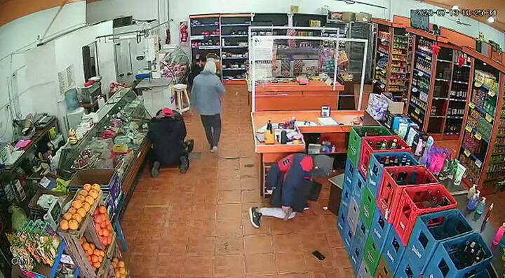 Robo en un supermercado chino de Tres de Febrero