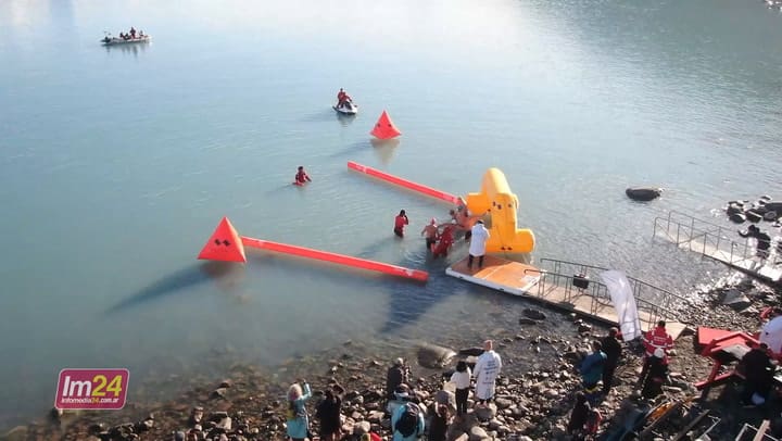 Winter Swimming World Cup Argentina en El Calafate. Crédito: Infomedia 24