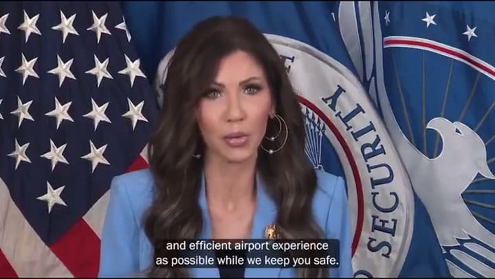 El polémico video que varios aeropuertos se niegan a transmitir en sus terminales (X: @RapidResponse47)