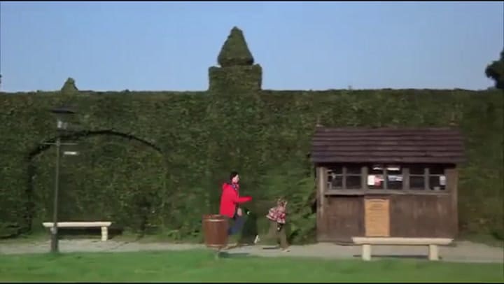 El laberinto de El resplandor, durante el día